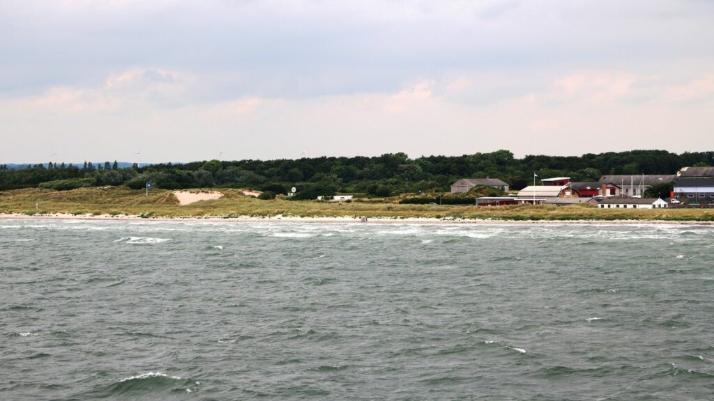 Store sommerhuse ved Østersøbadet på Lolland