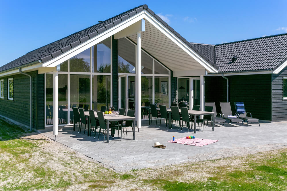 Dieses schöne Poolhaus Nr. 459 mit Platz für 16 Personen liegt in Lolland/Falster/Mön