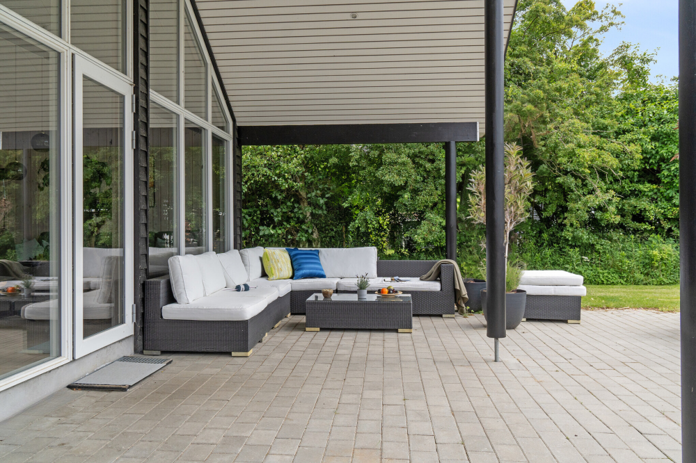 Das Luxusferienhaus Nr. 527 hat eine tolle Terrasse, die mit hochwertigen Gartenmöbeln für 16 Personen ausgestattet ist.
