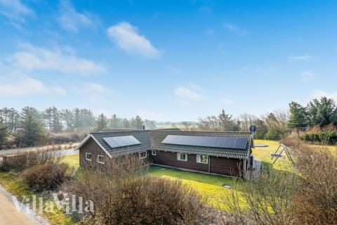 Dieses schöne Poolhaus Nr. 236 mit Platz für 14 Personen liegt in Nordjütland