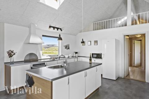 Die Küche in dem Luxusferienhaus Nr. 193 ist so gut ausgestattet, dass man problemlos Mahlzeiten für 16 Personen zubereiten kann.