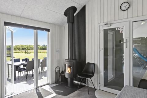 Aufenthaltsraum mit Platz für 16 im Luxusferienhaus Nr. 193.