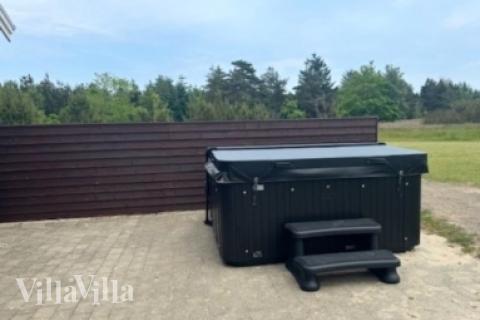 Das Luxusferienhaus Nr. 304 bietet u. a. einen tollen Whirlpool