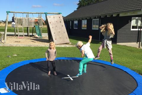 Neben den vielen schönen Stunden, die man im Poolbereich des Hauses verbringen kann, bietet das Luxusferienhaus 231 auch zahlreiche Freizeitangebote im Freien