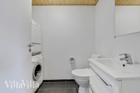 Eines der Badezimmer im Luxusferienhaus Nr. 231