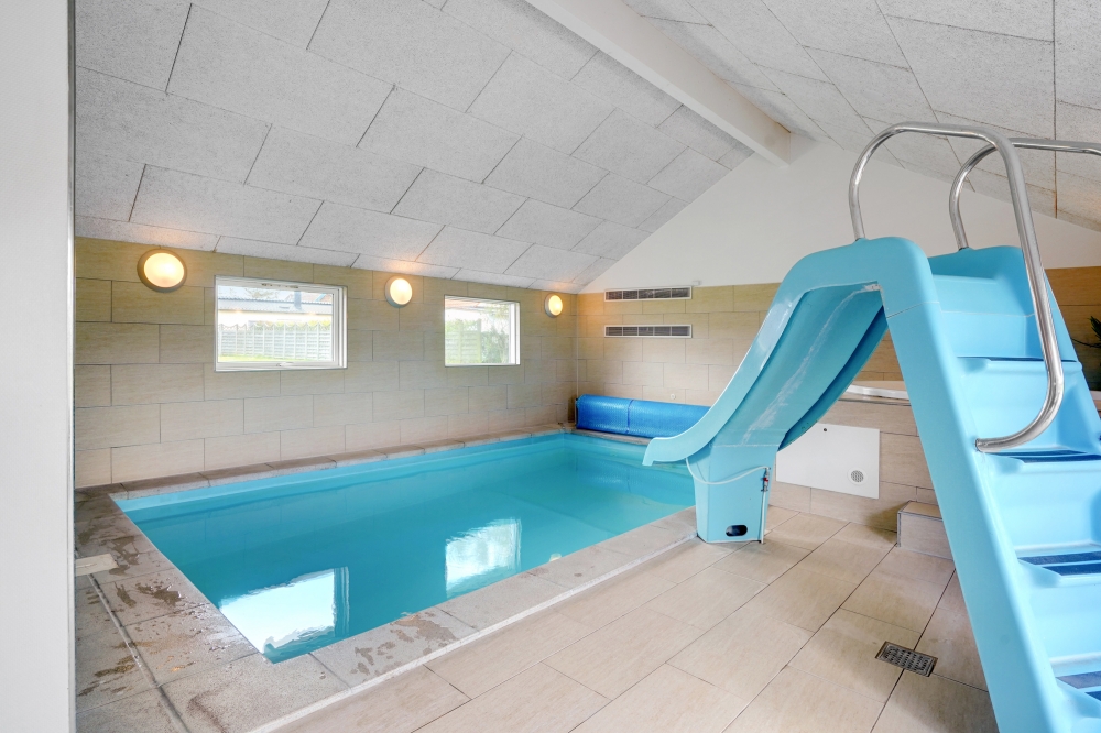 Der schicke Pool im Luxusferienhaus Nr. 264 für 14 Personen