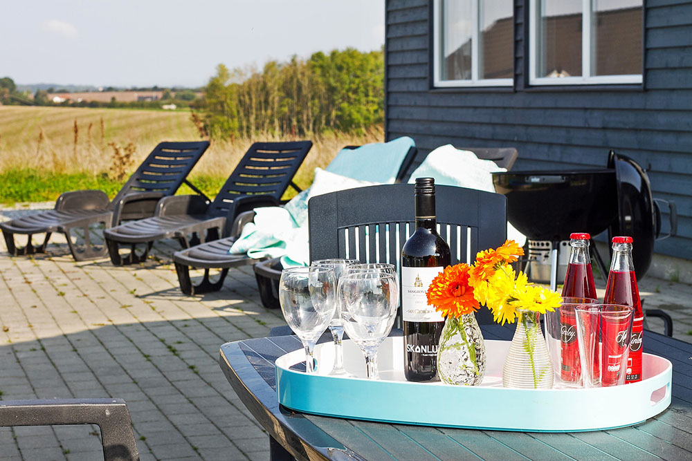Das Luxusferienhaus Nr. 265 hat eine tolle Terrasse, die mit hochwertigen Gartenmöbeln für 14 Personen ausgestattet ist.