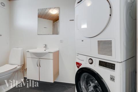 Eines der Badezimmer im Luxusferienhaus Nr. 234