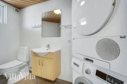 Eines der Badezimmer im Luxusferienhaus Nr. 246