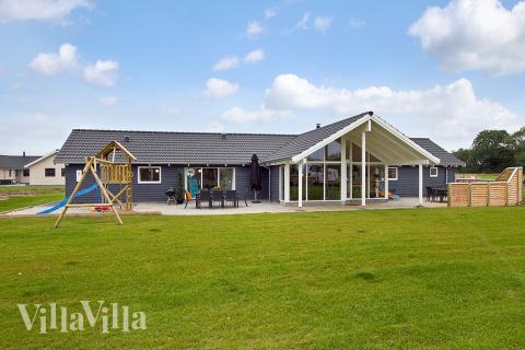 Dieses herrliche Poolhaus für 14 Personen auf Kegnæs lädt Sie zu einem schönen Ferienerlebnis mit Entspannung und Aktion ein