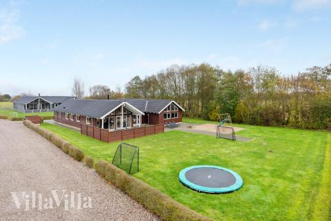 Dieses schöne Poolhaus Nr. 280 mit Platz für 18 Personen liegt in Südjütland