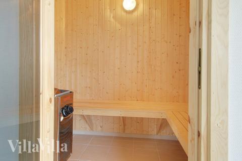 Es ist schön sich nach einem spannenden Urlaubstag in der Sauna zu entspannen