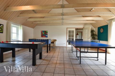 Veranstaltet ein Turnier im Aktivitätsraum, wenn ihr das Ferienhaus Nr. 146 in Westjütland besucht.