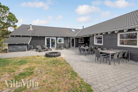 Das Luxusferienhaus Nr. 167 hat eine tolle Terrasse, die mit hochwertigen Gartenmöbeln für 24 Personen ausgestattet ist.