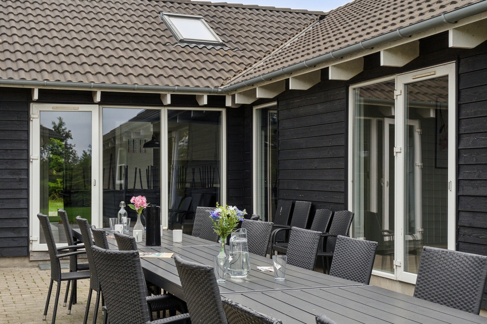 Das Luxusferienhaus Nr. 207 hat eine tolle Terrasse, die mit hochwertigen Gartenmöbeln für 26 Personen ausgestattet ist.