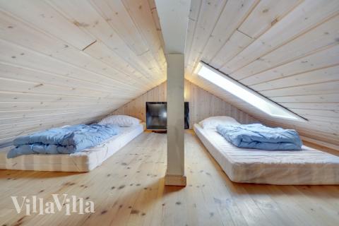 Einige der 10 Schlafgelegenheiten befinden sich im Luxusferienhaus Nr. 232 auf dem ausgebauten Dachboden