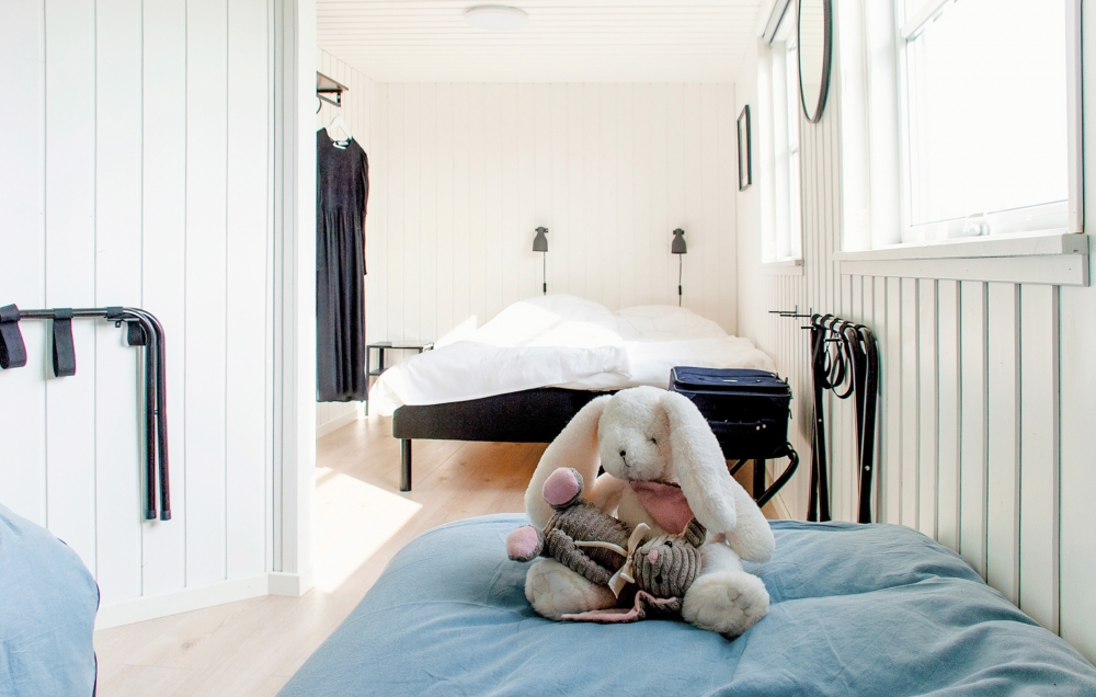 Eines der 8 Schlafzimmer im Luxusferienhaus Nr. 201