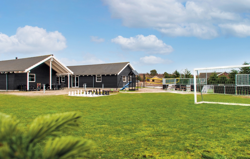 Dieses schöne Poolhaus Nr. 201 mit Platz für 24 Personen liegt in Lolland/Falster/Mön
