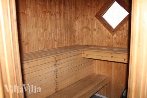 Genießen Sie die heiße Sauna im Luxusferienhaus Nr. 127 für 12 Personen