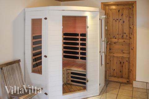 Genießen Sie die heiße Sauna im Luxusferienhaus Nr. 84 für 18 Personen