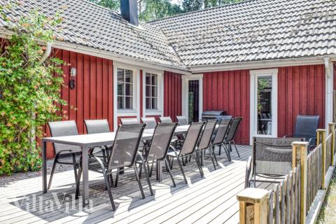 Das Luxusferienhaus Nr. 84 hat eine tolle Terrasse, die mit hochwertigen Gartenmöbeln für 18 Personen ausgestattet ist.