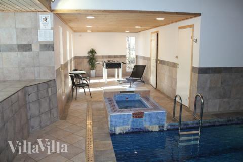 Der schicke Pool im Luxusferienhaus Nr. 78 für 14 Personen