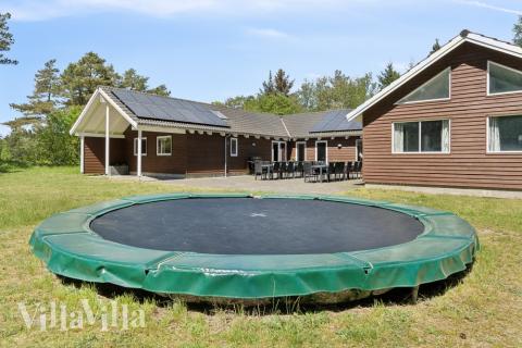 Neben den vielen schönen Stunden, die man im Poolbereich des Hauses verbringen kann, bietet das Luxusferienhaus 261 auch zahlreiche Freizeitangebote im Freien
