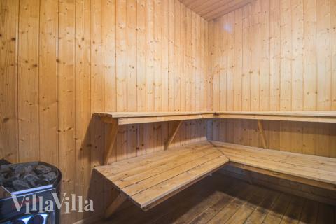 Genießen Sie die heiße Sauna im Luxusferienhaus Nr. 148 für 24 Personen
