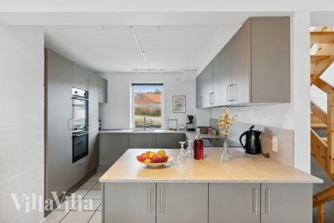 Die Küche im Luxusferienhaus Nr. 148 ist gut eingerichtet.