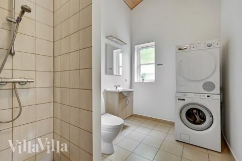 Der geräumige Eingangsbereich im Luxusferienhaus Nr. 247 in Ostjütland