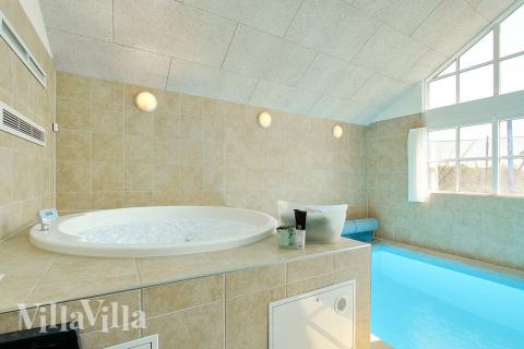 Hier können alle Besucher dank Whirlpool und Sauna die ultimative Entspannung genießen