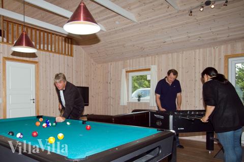 Die Aktiven können gegeneinander in Billard, Tischtennis, Kicker und Dart antreten