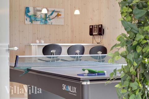 Im Bar können kalte Erfrischungen serviert werden.