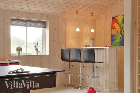 Der hauseigene Aktivitätenraum ist mit einer gemütlichen Bar inklusive Kühlschrank ausgestattet, so dass die warmgelaufenen Sportsleute nicht auf eine kühle Erfrischung verzichten müssen