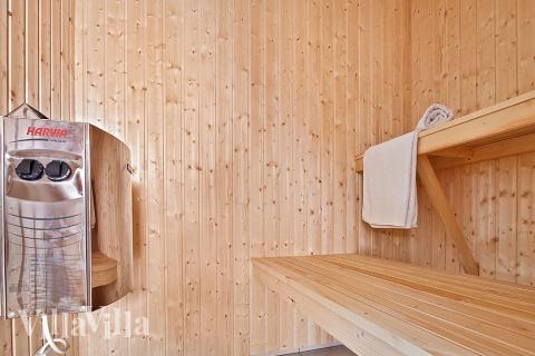 In der Sauna des Hauses wird es einem an kalten Tagen so richtig warm ums Herz