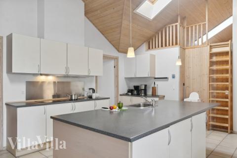 Die Küche im Luxusferienhaus Nr. 208 ist gut eingerichtet.