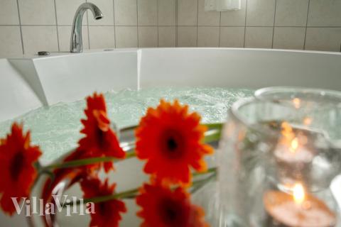 Das Luxusferienhaus Nr. 177 bietet u. a. einen tollen Whirlpool