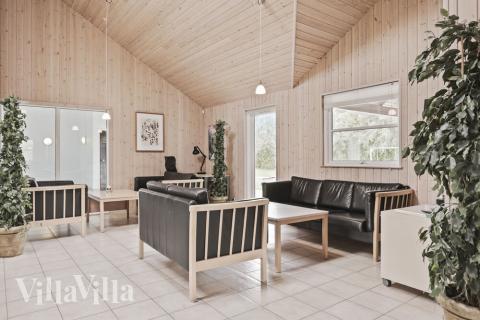 Aufenthaltsraum mit Platz für 24 im Luxusferienhaus Nr. 177.