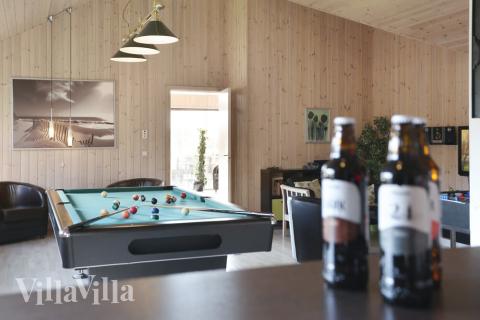 Aktivitätsraum im Luxusferienhaus Nr. 272 mit 7 Schlafzimmern und Platz für 18 Gäste.