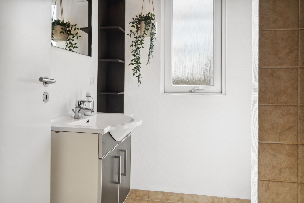 Eines der Badezimmer im Luxusferienhaus Nr. 282