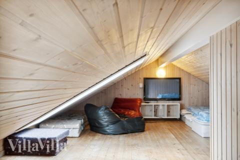 Einige der 19 Schlafgelegenheiten befinden sich im Luxusferienhaus Nr. 282 auf dem ausgebauten Dachboden