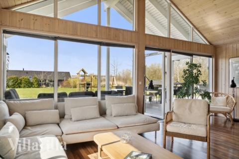 In der Sofalandschaft des Ferienhauses Nr. 282 kann man es richtig gemütlich machen.