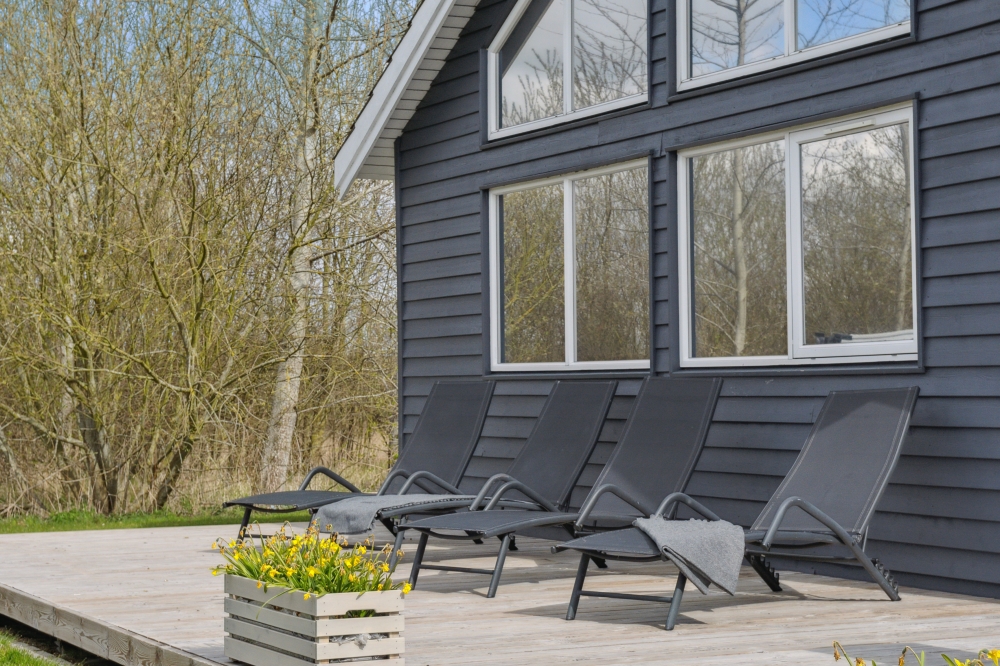 Auf der Terrasse des Ferienhauses Nr. 282 ist Platz für 19 Personen.