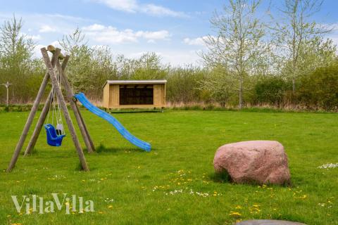 Neben den vielen schönen Stunden, die man im Poolbereich des Hauses verbringen kann, bietet das Luxusferienhaus 285 auch zahlreiche Freizeitangebote im Freien