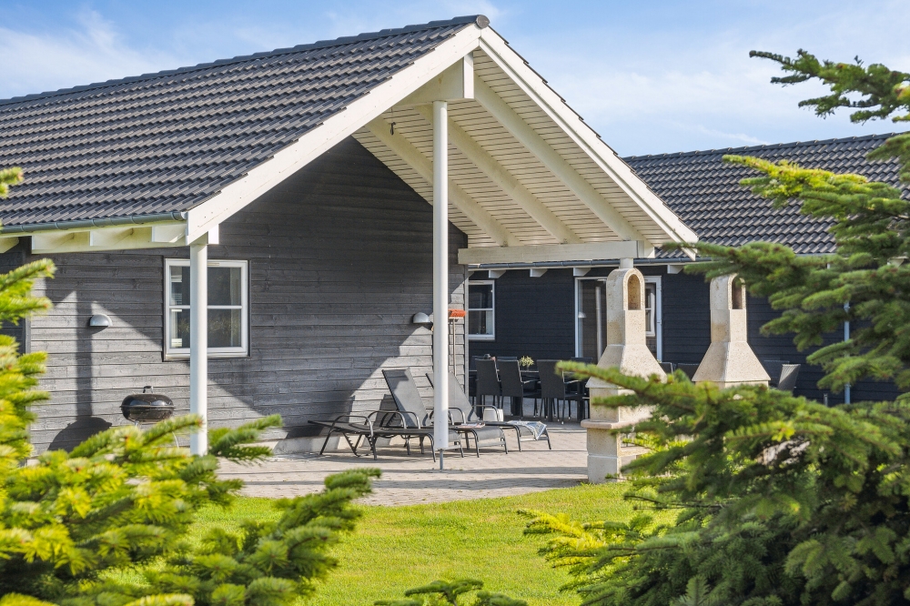 Das Luxusferienhaus Nr. 206 hat eine tolle Terrasse, die mit hochwertigen Gartenmöbeln für 24 Personen ausgestattet ist.