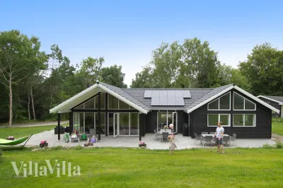 Luxus-Poolhaus Nr. 309 für 14 Personen nur 250 m vom Strand in Hornbæk, Nordseeland – mit Aktivitätsraum, Dänemark
