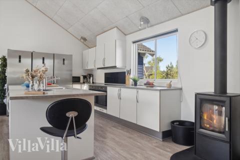 Die Küche in dem Luxusferienhaus Nr. 314 ist so gut ausgestattet, dass man problemlos Mahlzeiten für 20 Personen zubereiten kann.