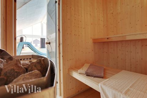 Die Sauna bietet dem Lebensgenießer eine perfekte Möglichkeit für Wohlbefinden an.