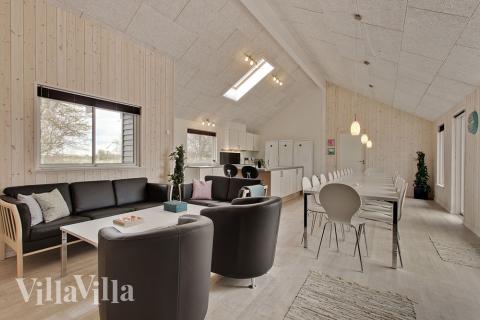 Der Wohnbereich ist ideal für der große Familie oder viele Freunden