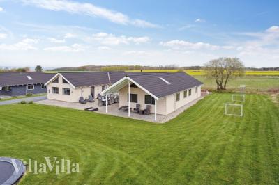 Dieses schöne Poolhaus Nr. 318 mit Platz für 22 Personen liegt in Fünen und seine Inseln